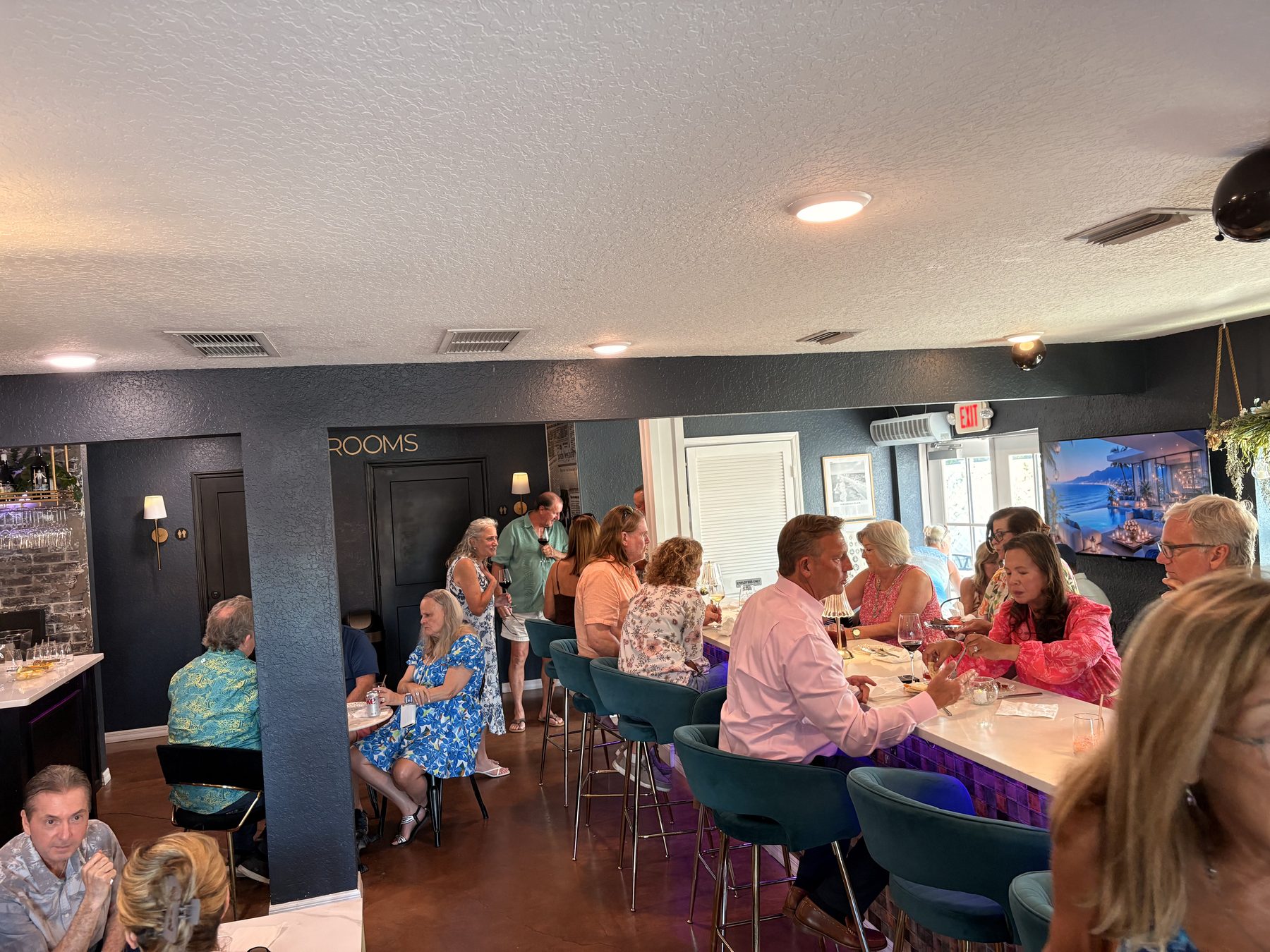 Clients and guests mingling at the client appreciation dinner
